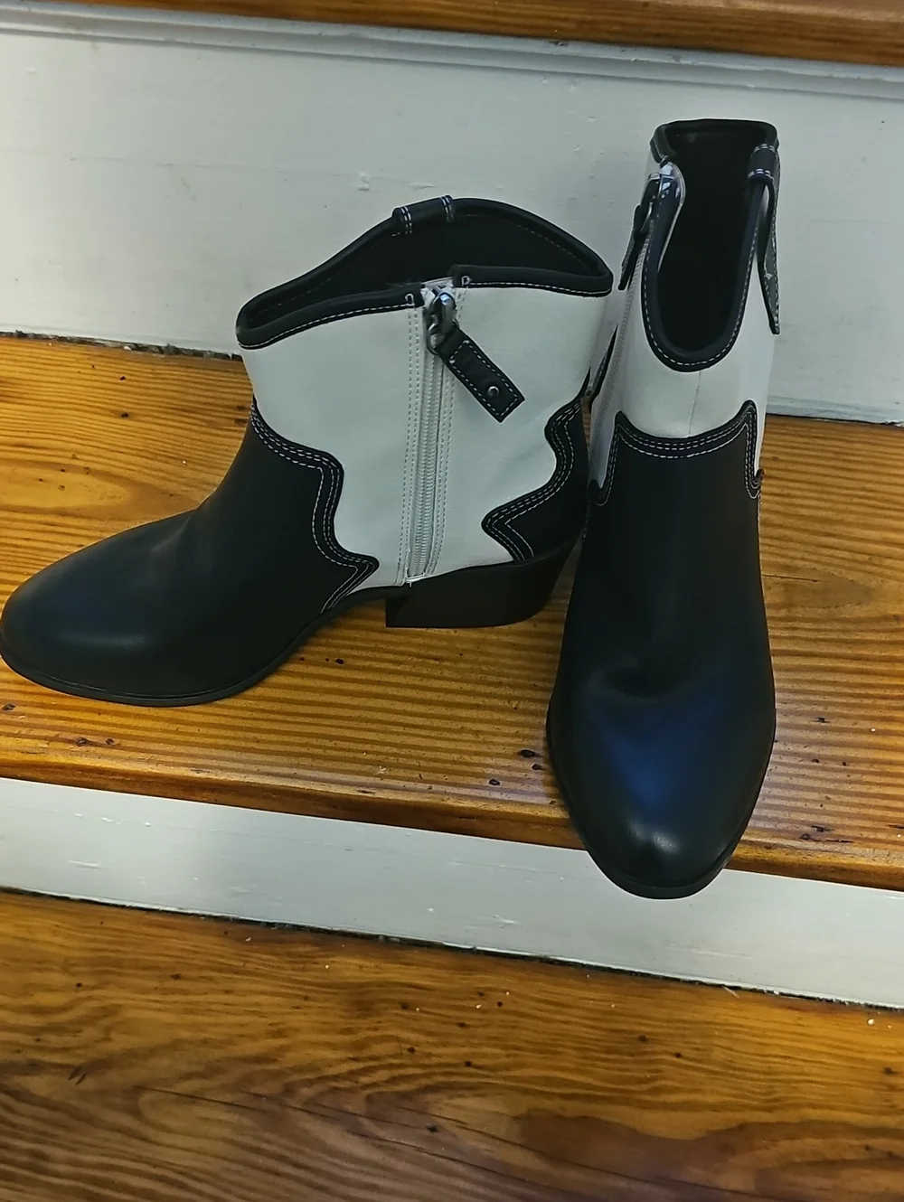 Dr. Scholl's Black and Cream Western Ankle Boots